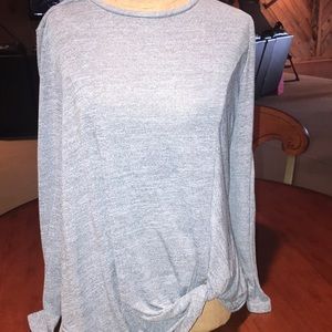Long sleeve light blue top